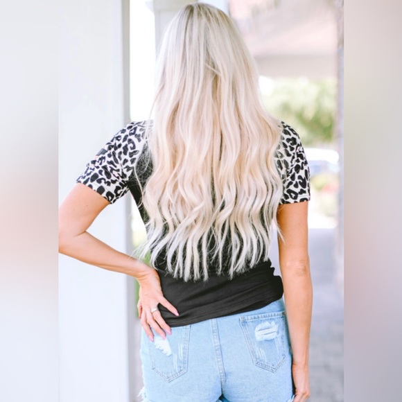 #29 Leopard Ribbed Knit Short Sleeve Top - Picture 4 of 11